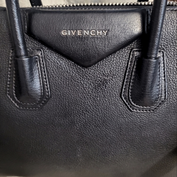 Authentic Givenchy antigona - Picture 2 of 16
